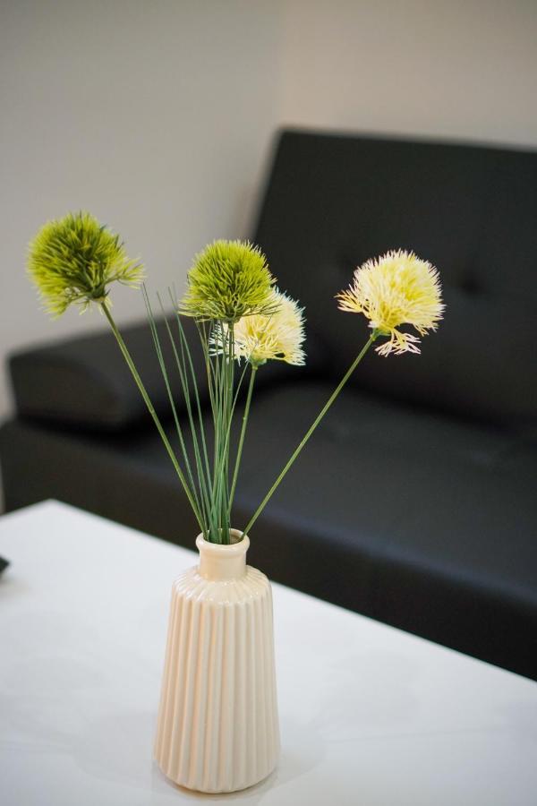 Kelbergerly Hills Apartment ภายนอก รูปภาพ